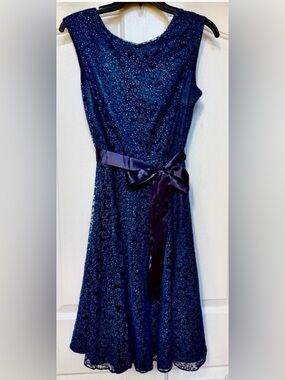 NWOT Tahari Elegant Navy Lace Overlay Sparkle Rhinestone Cocktail Bow Dress, 6